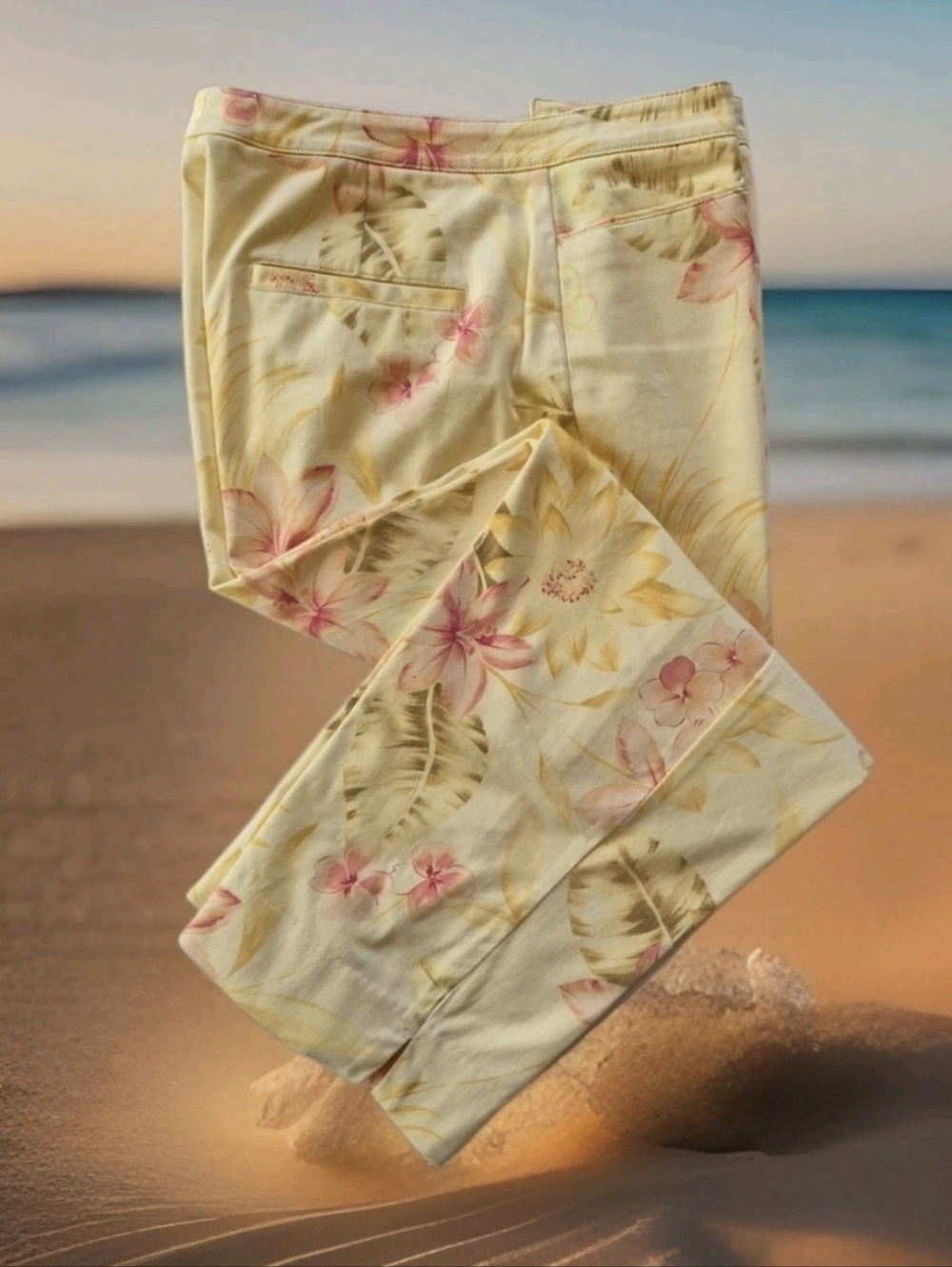 EP Pro Yellow Floral Tropical Print Capris Size 4